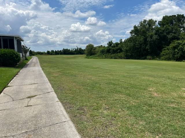 1263 Las Brisas Lane a Winter Haven, FL Mobile or Manufactured Home for Sale